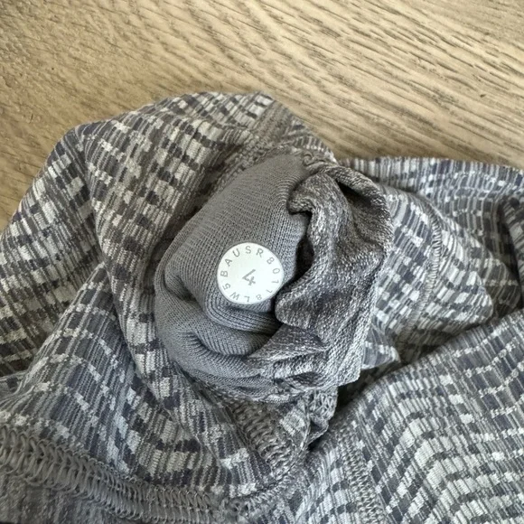 Size4 Lululemon athletica leggings - Picture 4 of 5